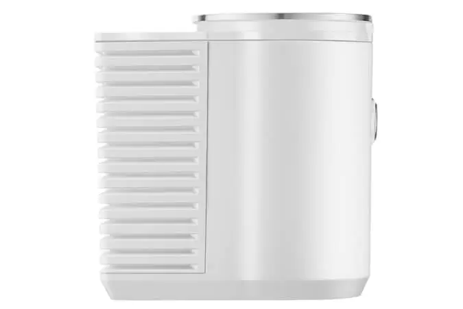 מקרר חלב לבן מדגם JURA Cool Control בנפח 1 ליטר למכונות קפה, הכולל פתח אוורור צדדי מחורץ. | אספרסימו